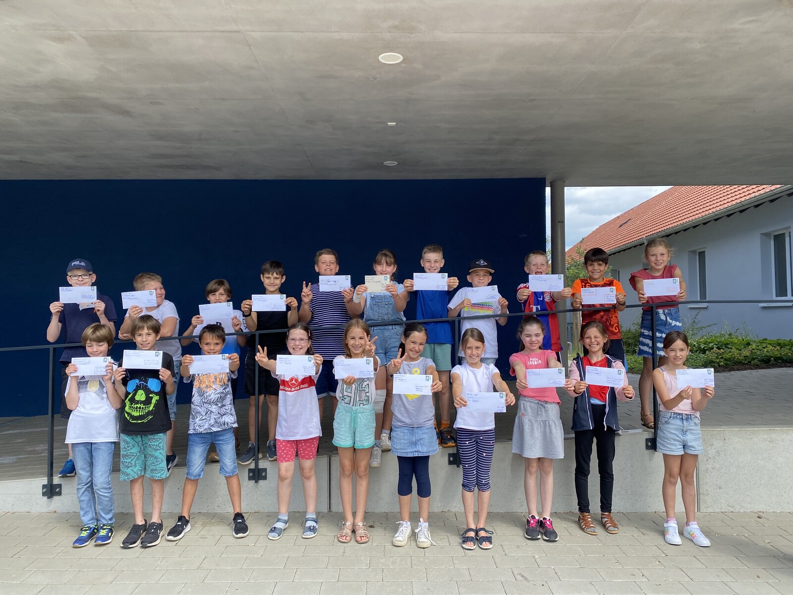 Wir verschicken Briefe