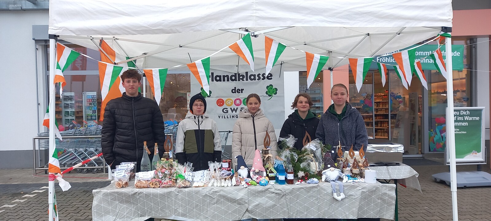 Vorweihnachtlicher Verkauf beim dm in Zimmern ob Rottweil