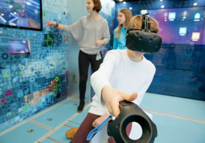 vr_brille_im_einsatz_symbolbild