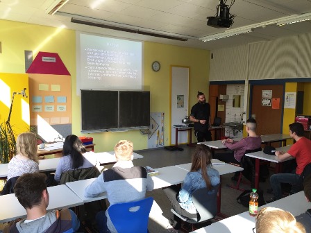 Präventionsveranstaltung zum Thema „Cybermobbing“ in Kl. 9