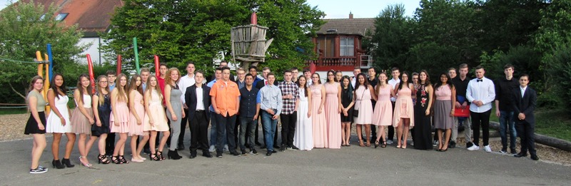 50 Schülerinnen und Schüler feierlich entlassen