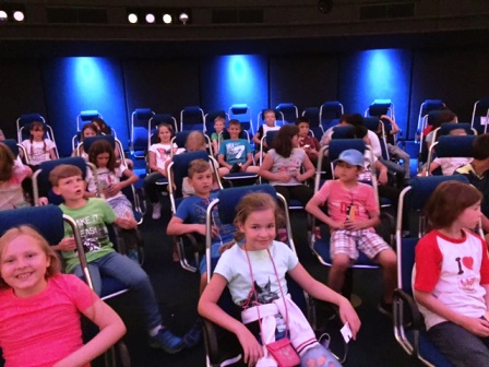 Ausflug der Klassenstufe 4 ins Planetarium Stuttgart